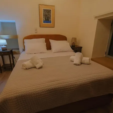 Aroania Apartment *