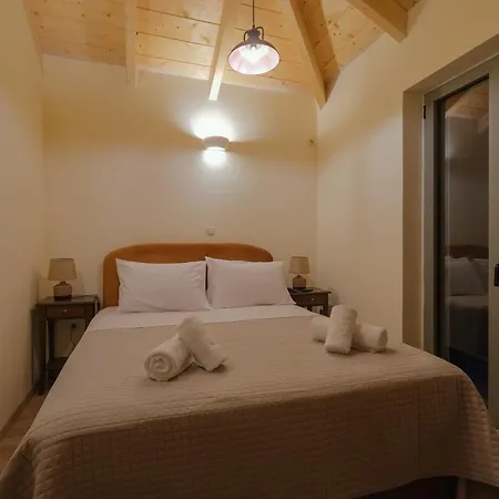 Aroania Apartment *