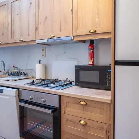 Aroania Ζαρούχλα