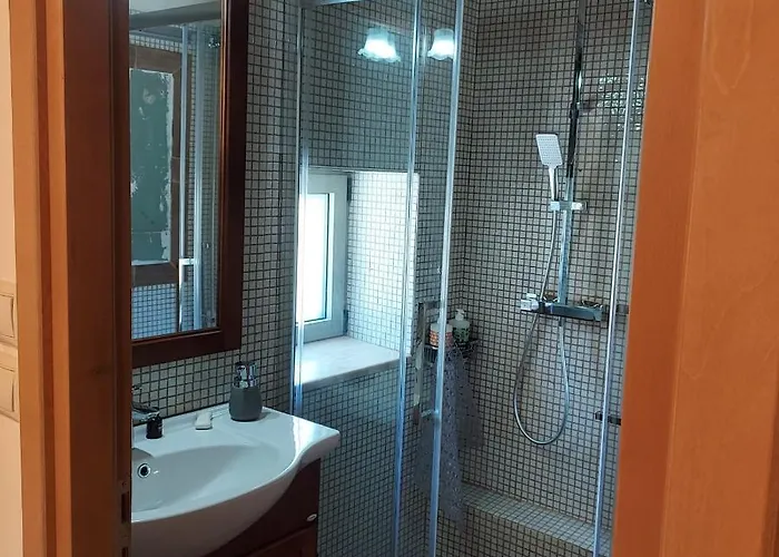 Aroania Apartament Zarouchla